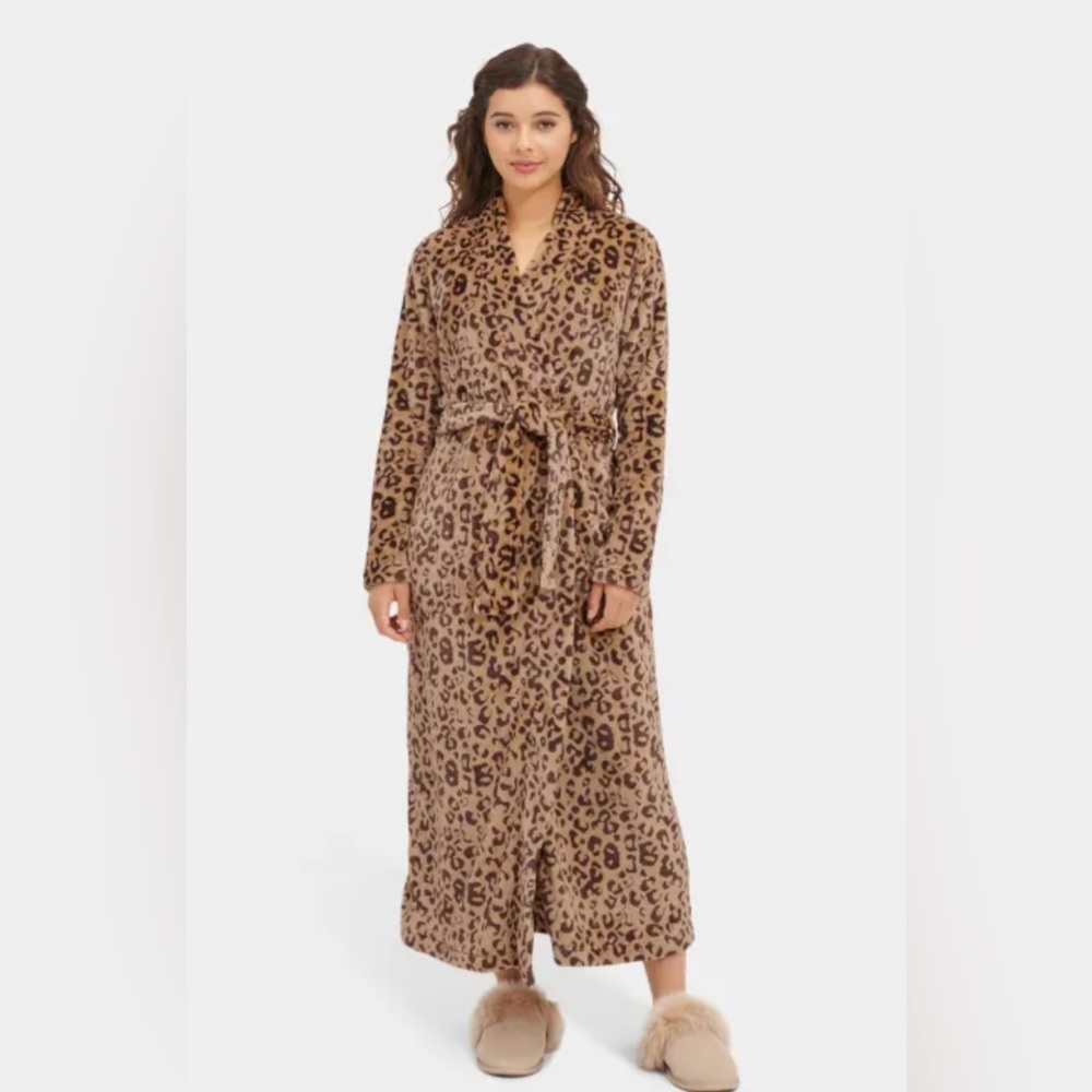 UGG Marlow Robe used in good condition